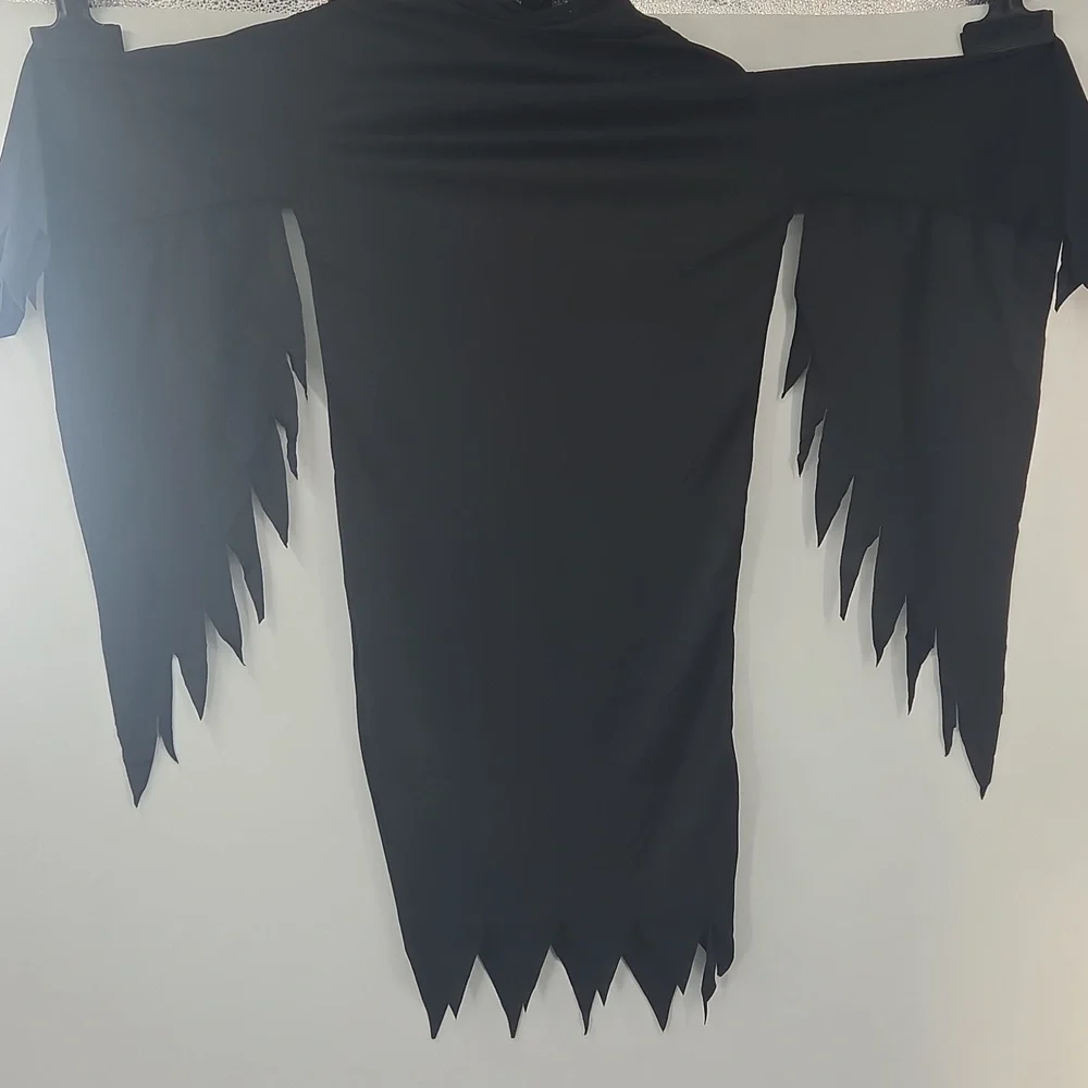 Kids Black Ghost Mask and Hooded Robe Halloween Costume
